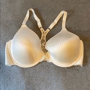 🎊 2/$30 Maidenform Racerback Bra NWOT